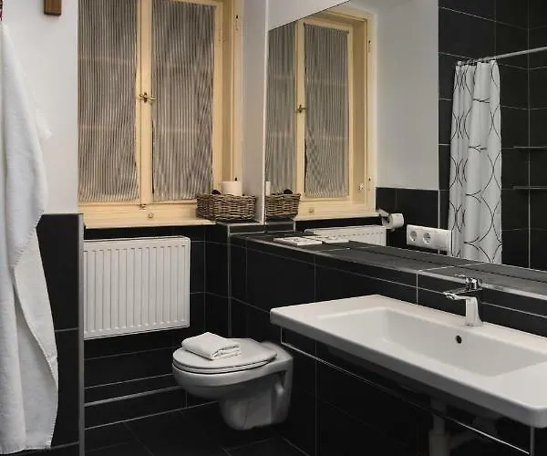 Golden Roof By Penz *