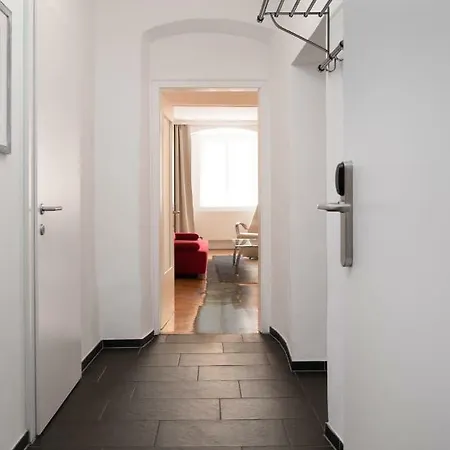 Apartment Golden Roof