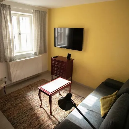 Apartment Golden Roof *